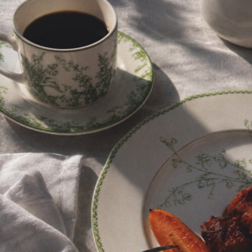 Lily of the Garden – Breakfast Set