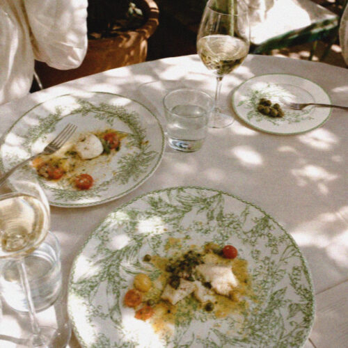 Lily Whisper Ceramic – Couple Plates